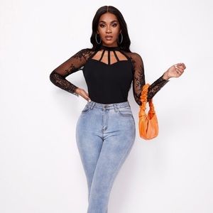 Nwot sheer lace cut out tee 🔥